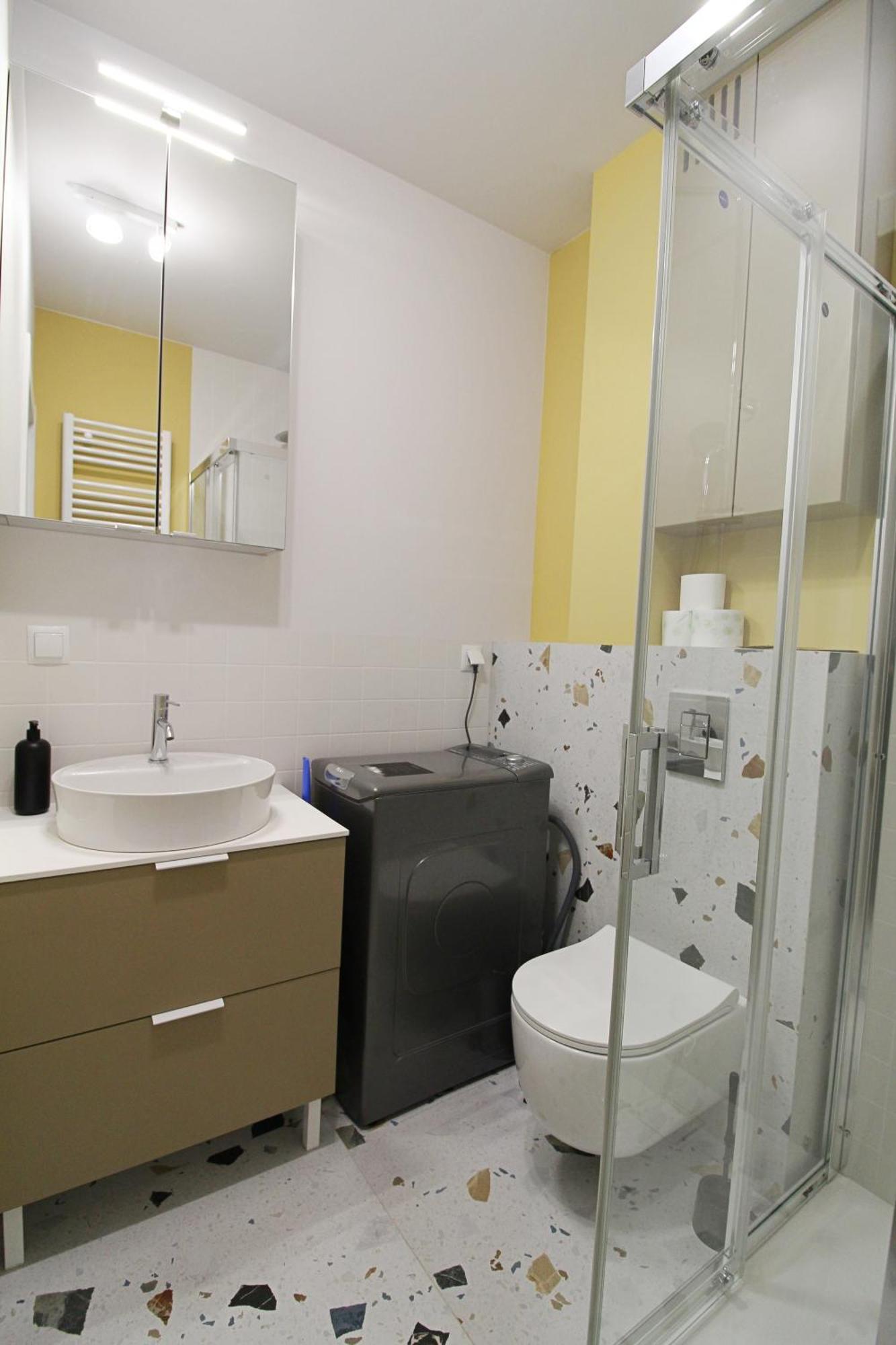 Apartmán Nowolipie 31 - Bezplatny Parking - Free Parking - Better Varšava